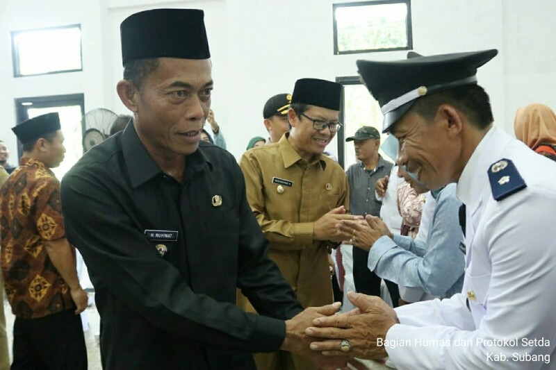 Bupati Subang, Melantik Kepala Desa Munjul Pagaden Barat