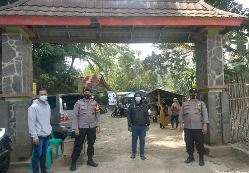 Antisipasi Kerumunan, Kapolsek Banjaran Beserta Anggota Monitoring Obyek Wisata Situ Sangiang